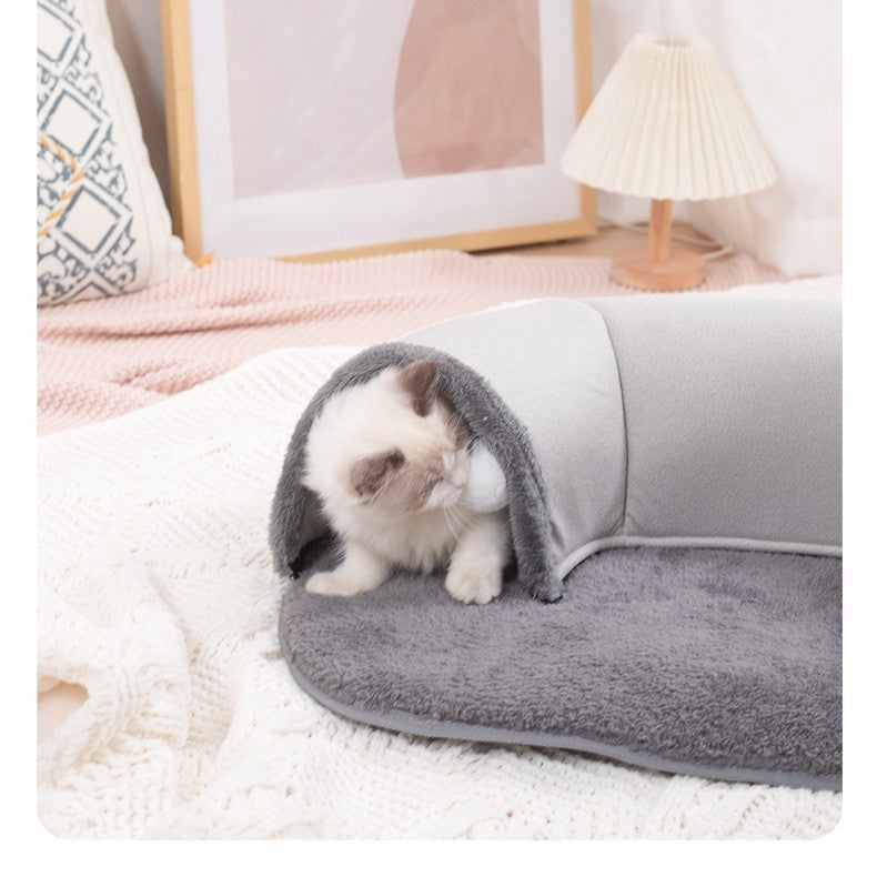 Plush Cat Tunnel Bed – Soft, Warm & Cozy Sleeping Nest